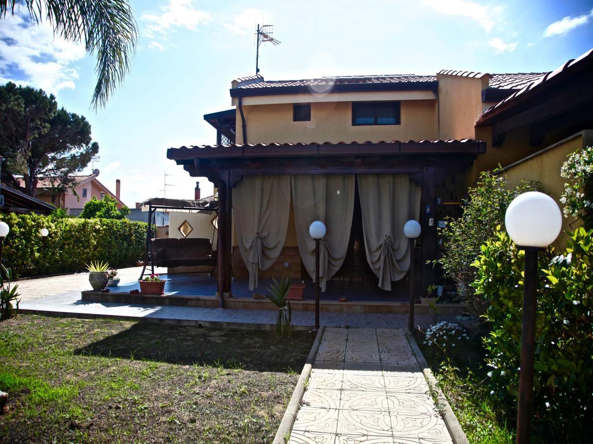 Apartamento Acasaammari Campofelice Di Roccella Exterior foto