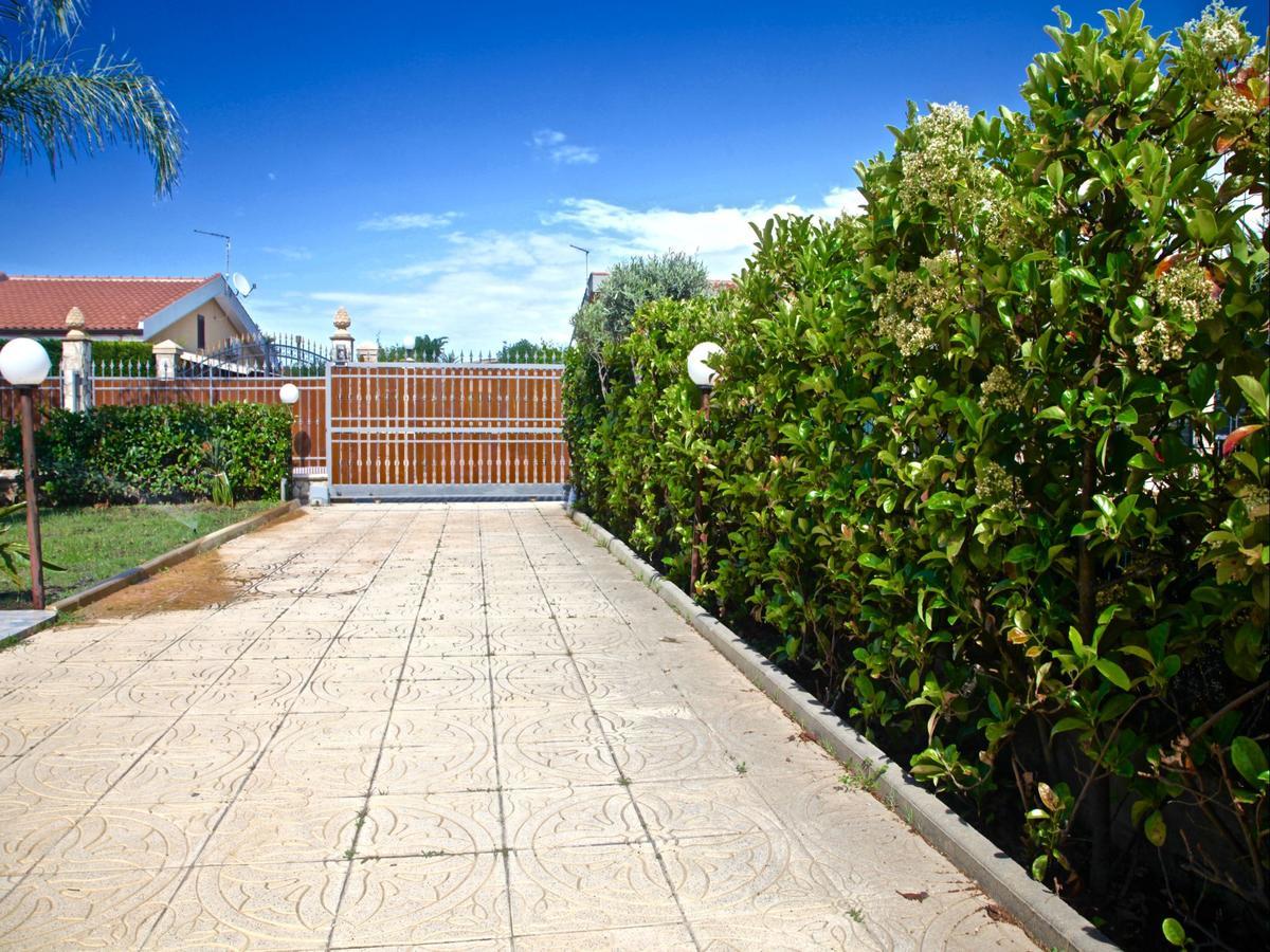 Apartamento Acasaammari Campofelice Di Roccella Exterior foto